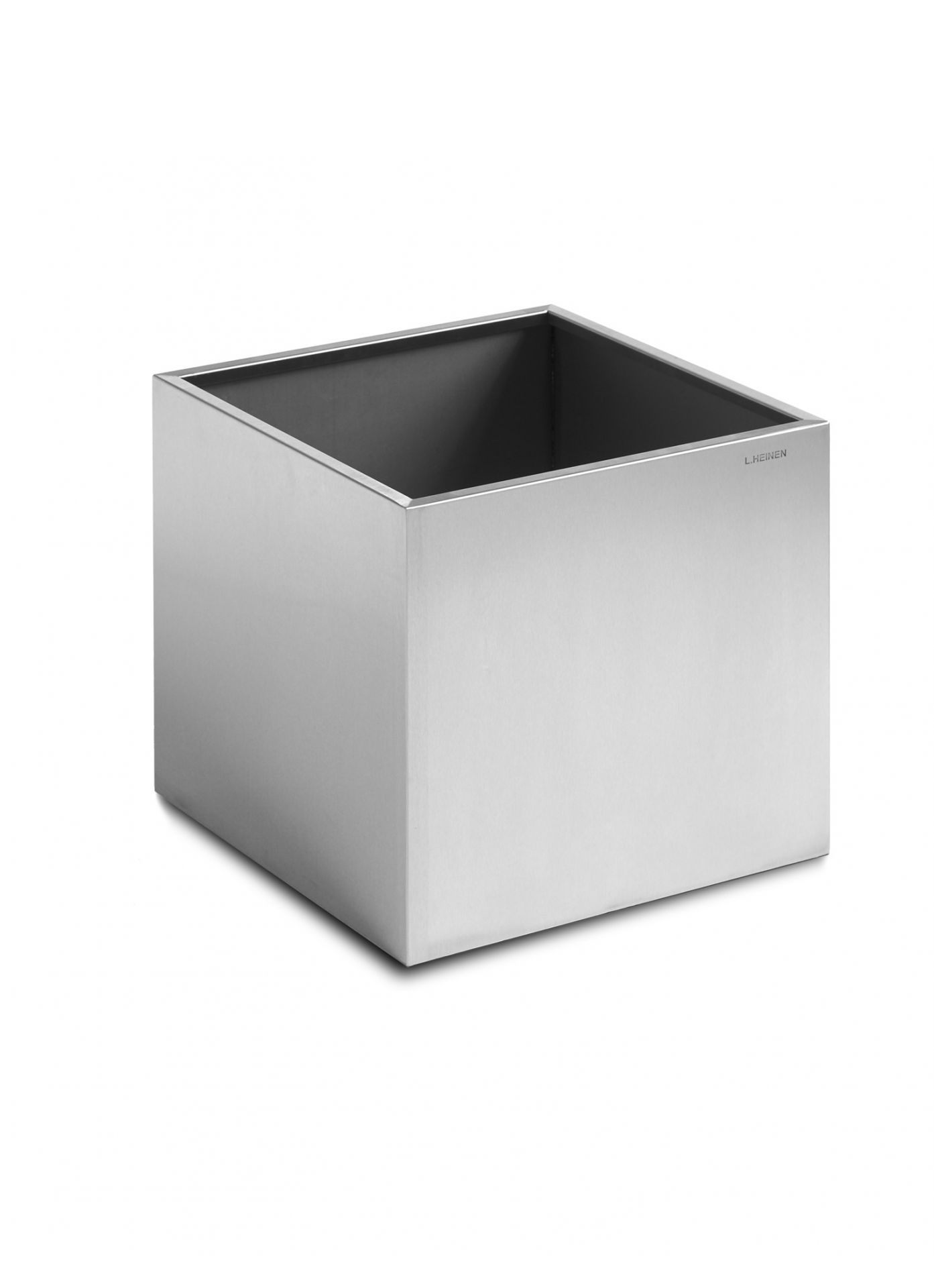 lightbox image lightbox image