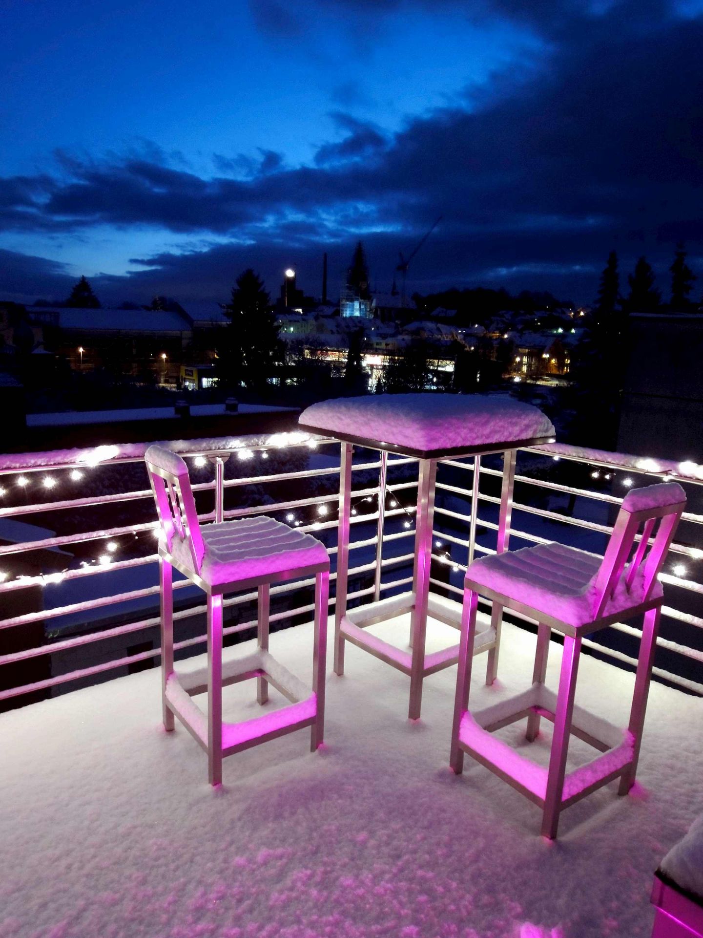 Barhocker aus Edelstahl Barhocker aus Edelstahl