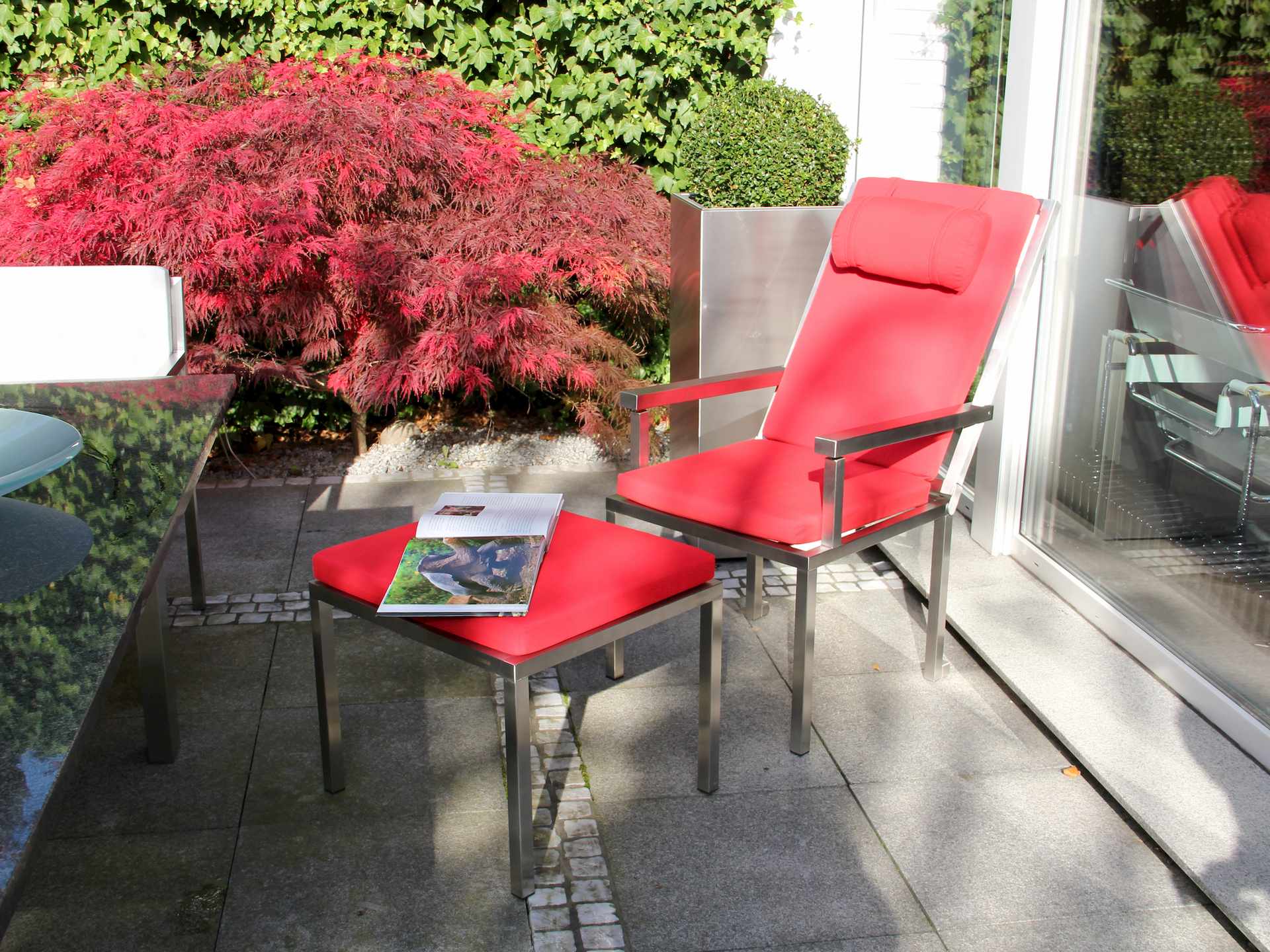 lightbox image lightbox image