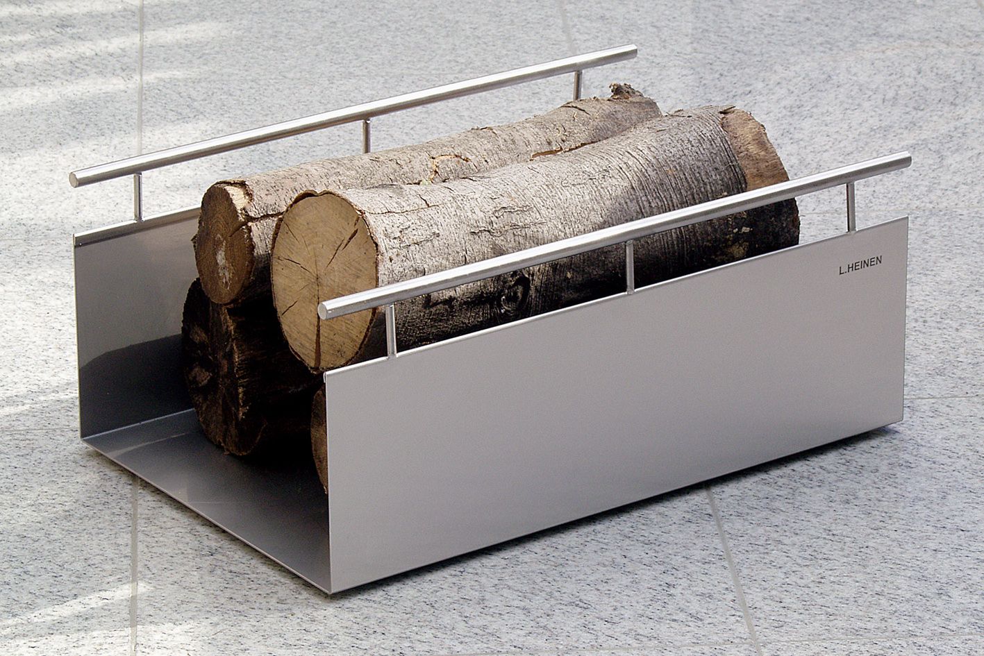 toilettenpapier aufbewahrung holz Toilettenpapierhalter aus Holz mit Ablage – DEKAZIA main image 0
