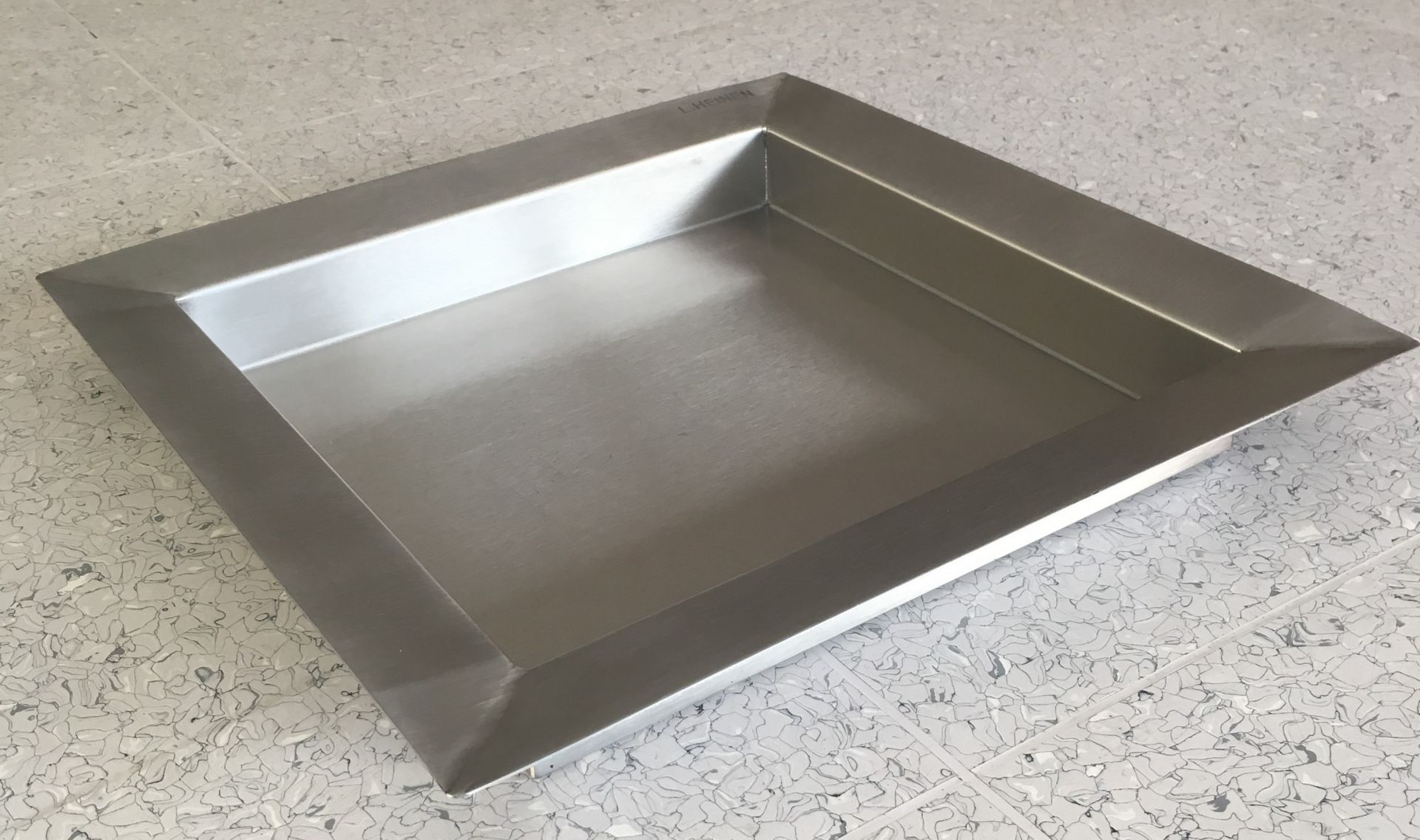 Vogeltränke aus Edelstahl Vogeltränke aus Edelstahl