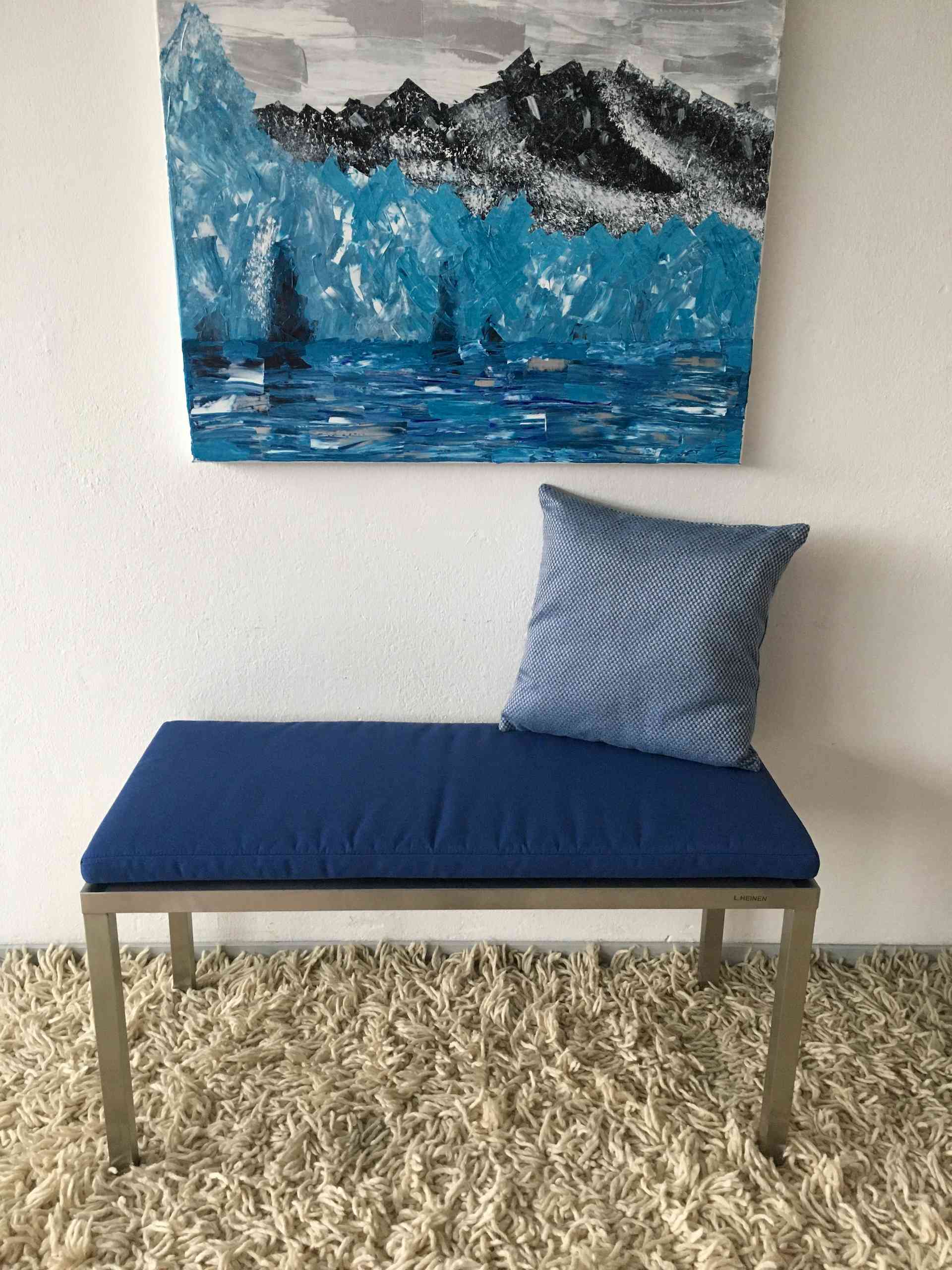 Klassiker-Banktisch aus Edelstahl Klassiker-Banktisch aus Edelstahl