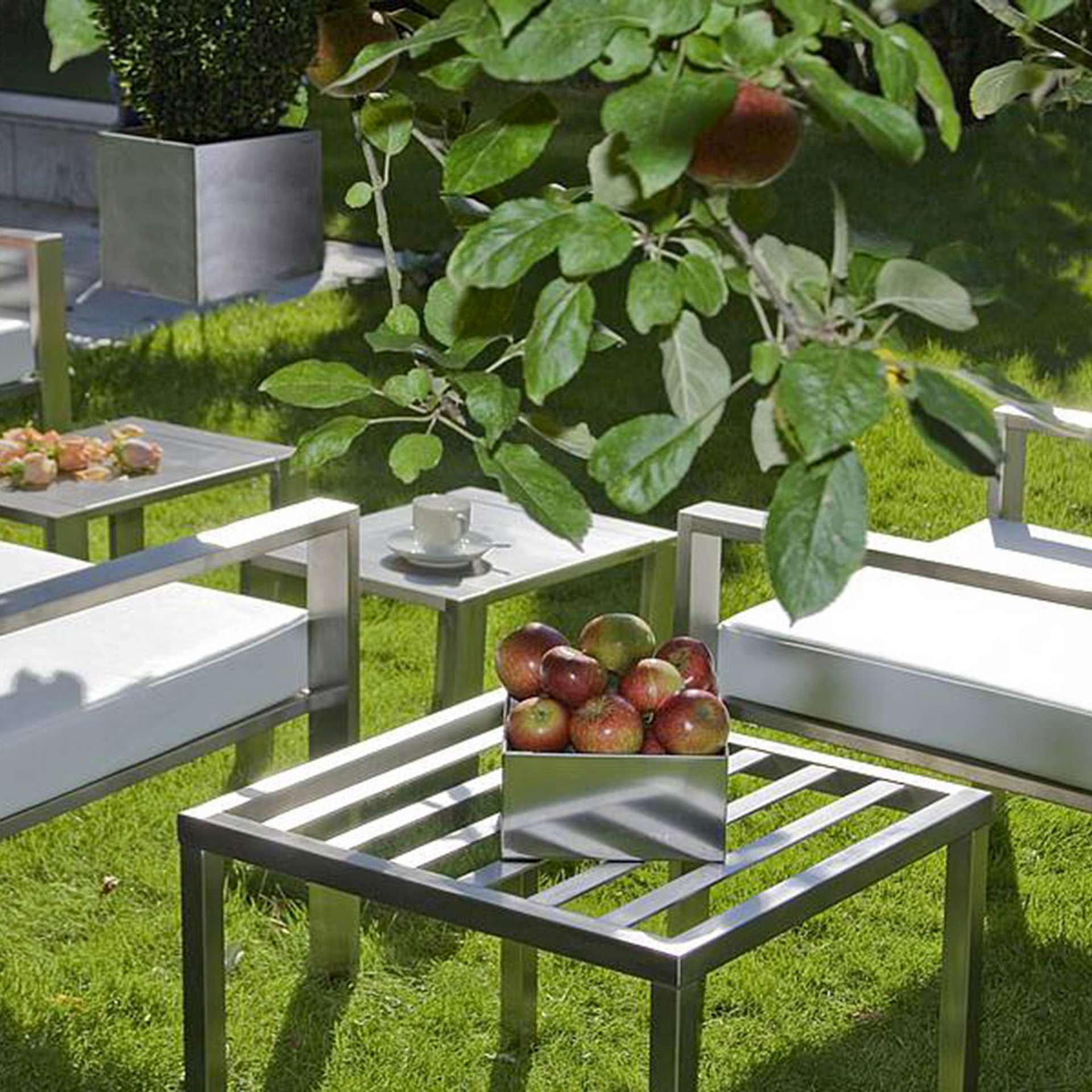 Klassiker-Hocker aus Edelstahl Klassiker-Hocker aus Edelstahl